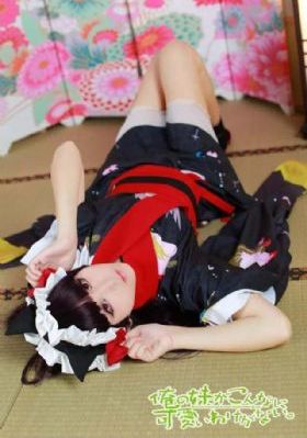 女大学生的沙龙室在线免费观看_有字幕完整版